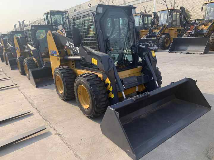 XCMG XC760K Ce Certificated Fully Hydraulic Skid Steer Loader Mini Loader Skid Steer for Sale