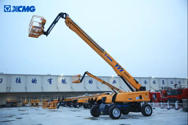 XCMG Official XGS43 43m Mobile Elevating Work Platform Telescopic Boom Lift Price