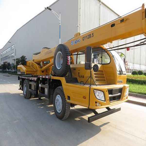 XCMG official manufacturer 12 ton mobile truck crane QY12B.5 on sale